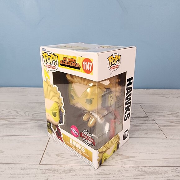 Flocked Hawks Funko POP Figure MHA #1147 Limited Edition Rare & Exclusive - Picture 5 of 7